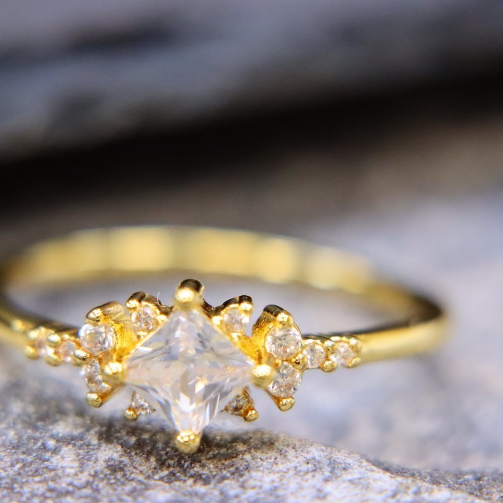 😍Noble Square Flower Gold Plated Princess Ring for Women, LDMCM074-6 - Picture 10 of 14